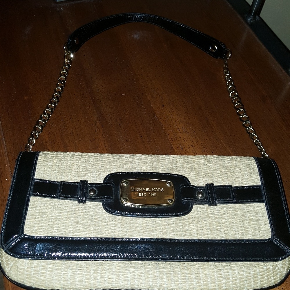 Michael Kors Straw Handbag Trimmed In Black